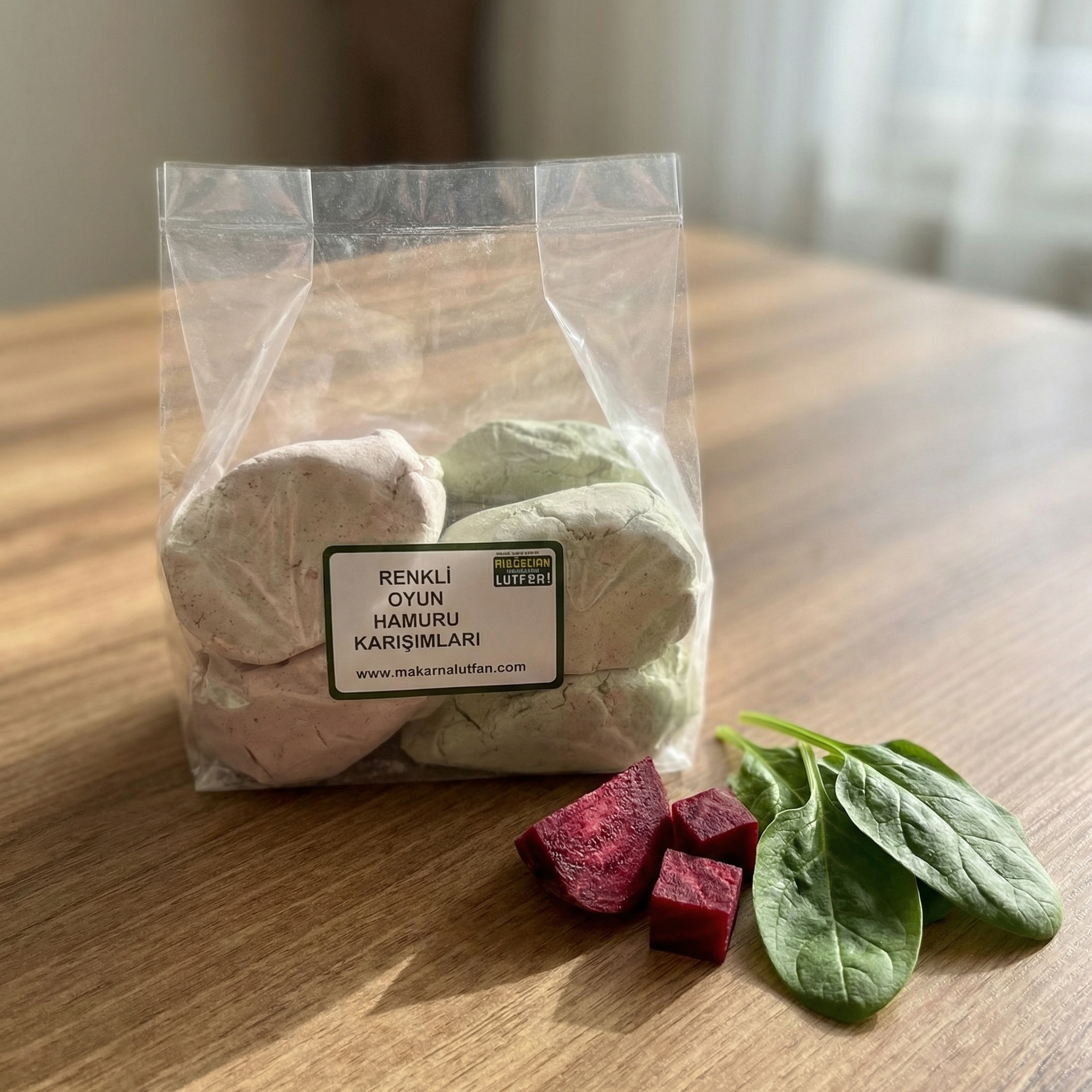 Katkısız Doğal Oyun Hamuru Seti (4 Renk, Pancar ve Ispanaklı)